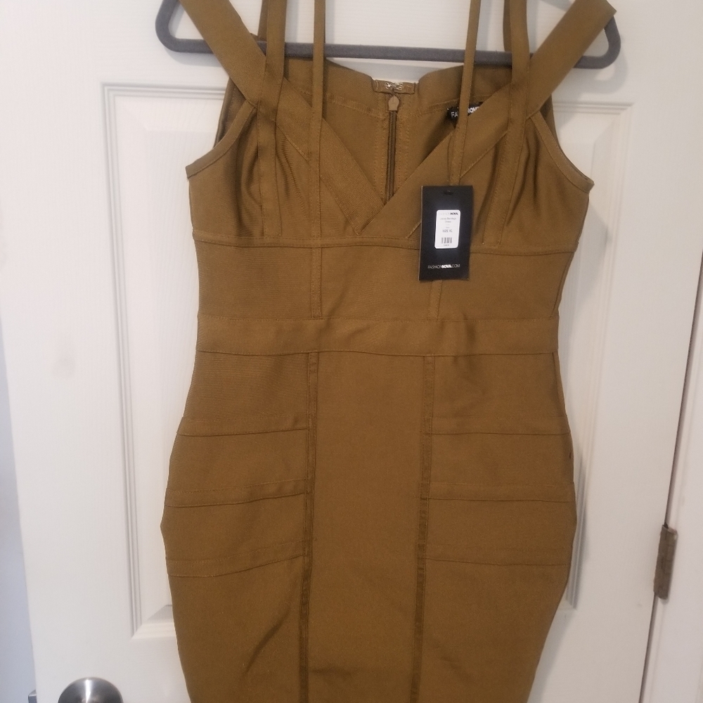 FASION NOVA DRESS Sexy XL🛍🎊